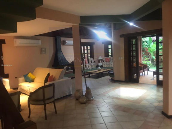 Imagem Casa com 3 Quartos para Temporada, 250 m² em Baleia - São Sebastião