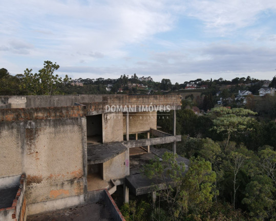 Imagem Imóvel à Venda, 880 m² em Região Do Alto Do Capivari - Campos Do Jordão Imagem Imóvel à Venda, 880 m² em Região Do Alto Do Capivari - Campos Do Jordão