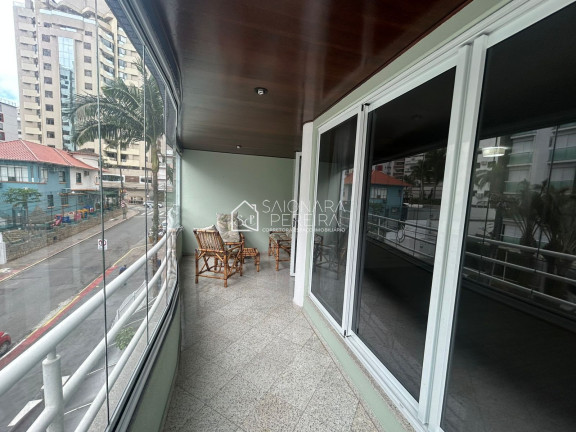 Imagem Apartamento com 4 Quartos à Venda, 143 m² em Centro - Florianópolis Imagem Apartamento com 4 Quartos à Venda, 143 m² em Centro - Florianópolis