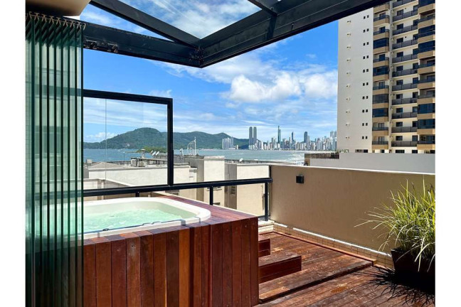 Imóvel com 4 Quartos à Venda, 149 m² em Centro - Balneário Camboriú
