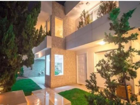 Casa com 3 Quartos à Venda, 400 m² em Pituba - Salvador