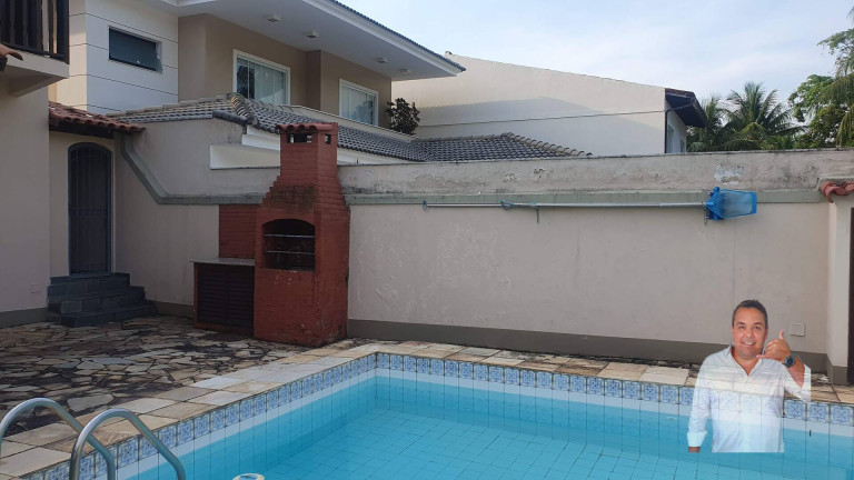 Imagem Casa com 4 Quartos à Venda, 354 m² em Jacarepaguá - Rio De Janeiro Imagem Casa com 4 Quartos à Venda, 354 m² em Jacarepaguá - Rio De Janeiro