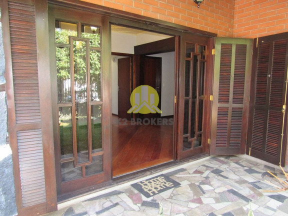 Imagem Casa com 5 Quartos à Venda, 298 m² em Rebouças - Curitiba