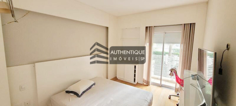 Foto do imóvel Apartamento com 3 Quartos à Venda, 169 m² em Vila Nova Conceição - São Paulo