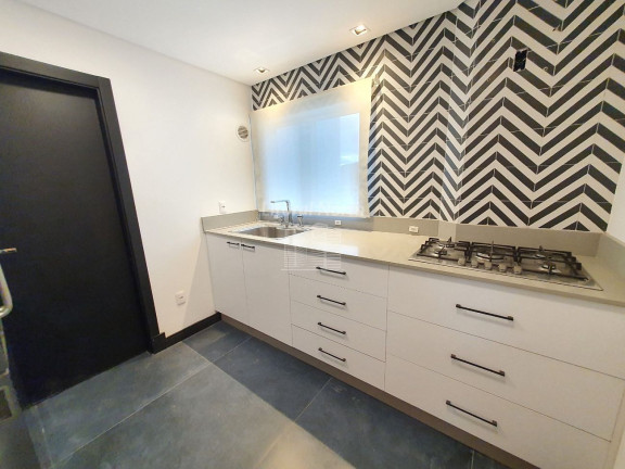 Imagem Cobertura com 3 Quartos à Venda, 268 m² em Pioneiros - Balneário Camboriú