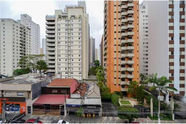 Imagem Imóvel com 3 Quartos à Venda,  em Moema - São Paulo