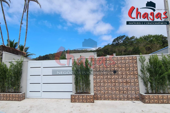 Casa com 3 Quartos à Venda, 300 m² em Massaguaçu - Caraguatatuba