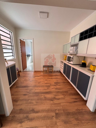 Imagem Casa com 3 Quartos à Venda, 140 m² em Jardim Europa - Porto Alegre Imagem Casa com 3 Quartos à Venda, 140 m² em Jardim Europa - Porto Alegre