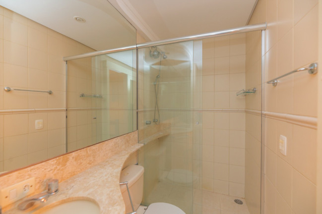 Imagem Imóvel com 1 Quarto à Venda, 47 m² em Menino Deus - Porto Alegre Imagem Imóvel com 1 Quarto à Venda, 47 m² em Menino Deus - Porto Alegre