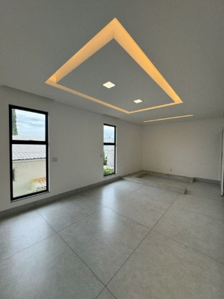 Imagem Sobrado com 5 Quartos à Venda, 344 m² em Jardins Madri - Goiânia
