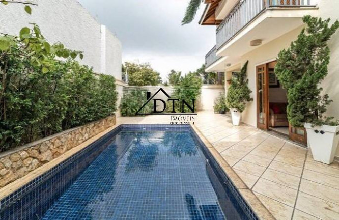 Casa com 4 Quartos à Venda, 450 m² em Horto Florestal - São Paulo