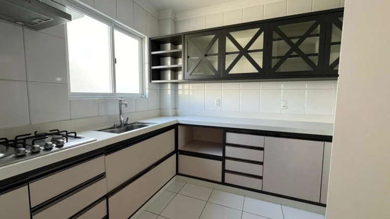 Imagem Cobertura com 3 Quartos à Venda, 180 m² em Centro - Balneário Camboriú