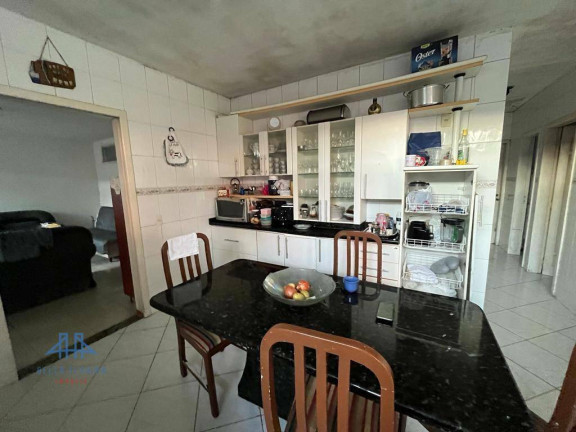 Imagem Casa com 5 Quartos à Venda, 364 m² em Centro - Florianópolis Imagem Casa com 5 Quartos à Venda, 364 m² em Centro - Florianópolis