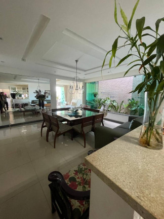 Imagem Casa com 3 Quartos à Venda, 300 m² em Jabotiana - Aracaju Imagem Casa com 3 Quartos à Venda, 300 m² em Jabotiana - Aracaju
