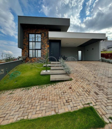 Casa de Condomínio com 3 Quartos à Venda, 250 m² em Residencial Tivoli - Araraquara