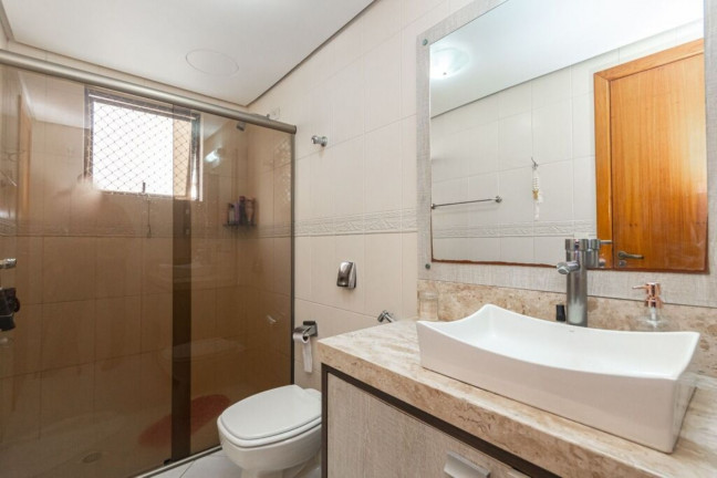 Imagem Imóvel com 3 Quartos à Venda, 100 m² em Moinhos De Vento - Porto Alegre