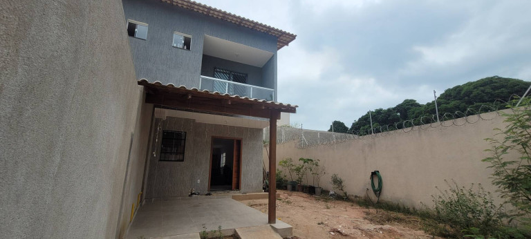 Casa com 3 Quartos à Venda, 169 m² em Portal De Jacaraipe - Serra