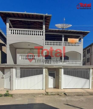 Casa com 3 Quartos à Venda, 400 m² em São José - Timóteo