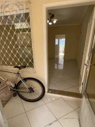 Imagem Casa com 2 Quartos à Venda, 105 m² em Embaré - Santos
