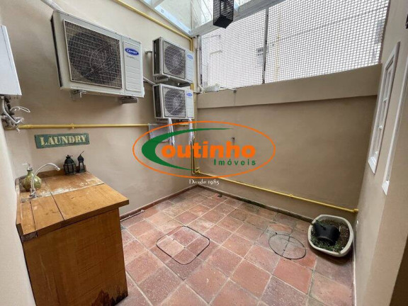 Imagem Apartamento com 3 Quartos à Venda, 132 m² em Copacabana - Rio De Janeiro