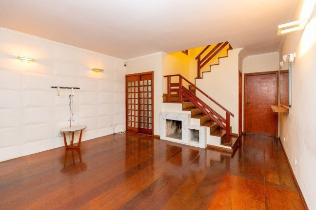 Casa com 2 Quartos à Venda, 136 m² em Jardim Aeroporto - São Paulo