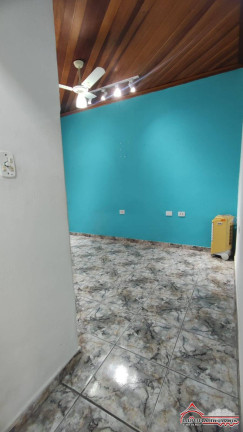 Imagem Casa com 3 Quartos para Alugar,  em Centro - Jacareí