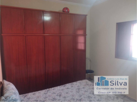 Imagem Casa com 3 Quartos à Venda, 170 m²