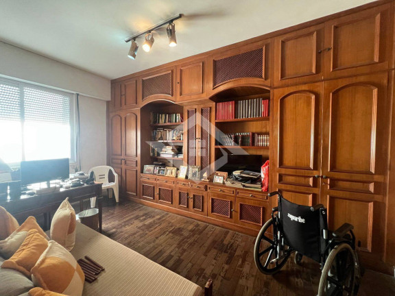 Imagem Apartamento com 4 Quartos à Venda, 200 m² em Leblon - Rio De Janeiro