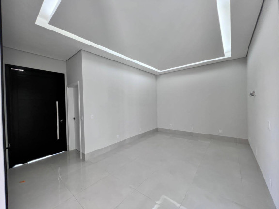 Imagem Casa com 3 Quartos à Venda, 210 m² em Jardim Imperial - Cuiabá
