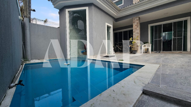 Imagem Casa com 4 Quartos à Venda, 256 m² em Vargem Pequena - Rio De Janeiro Imagem Casa com 4 Quartos à Venda, 256 m² em Vargem Pequena - Rio De Janeiro