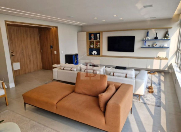 Imagem Imóvel com 4 Quartos à Venda, 250 m² em Icaraí - Niterói Imagem Imóvel com 4 Quartos à Venda, 250 m² em Icaraí - Niterói