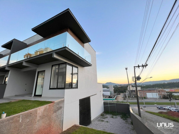 Imagem Sobrado com 3 Quartos à Venda, 98 m² em Areias - São José
