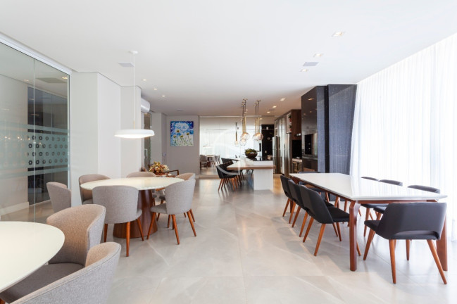 Imagem Apartamento com 2 Quartos à Venda, 95 m² em Atiradores - Joinville