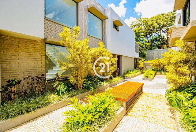 Casa com 3 Quartos à Venda, 560 m² em Moema - São Paulo