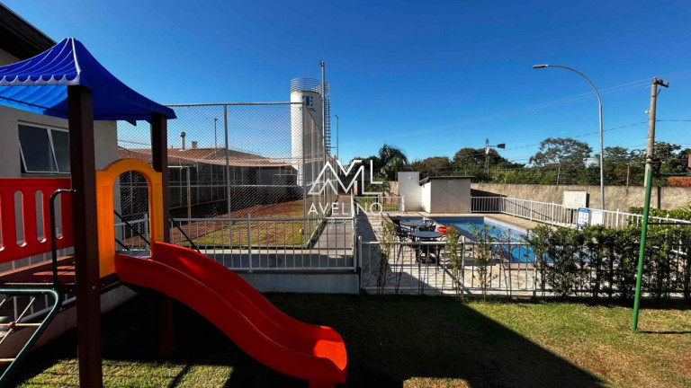 Apartamento com 1 Quarto para Alugar, 10 m² em Tiradentes - Campo Grande