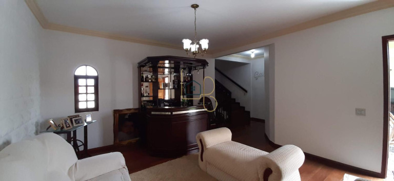 Imagem Casa com 3 Quartos à Venda, 220 m² em Santa Mônica - Londrina Imagem Casa com 3 Quartos à Venda, 220 m² em Santa Mônica - Londrina