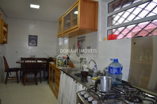 Imagem Imóvel com 4 Quartos à Venda, 202 m² em Região Da Vila Nova Suíça - Campos Do Jordão Imagem Imóvel com 4 Quartos à Venda, 202 m² em Região Da Vila Nova Suíça - Campos Do Jordão