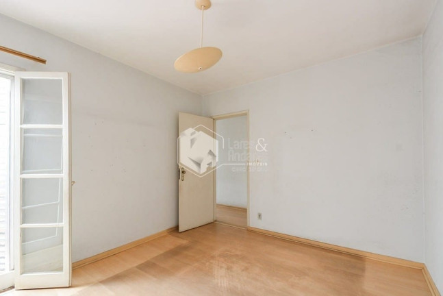 Imagem Casa com 3 Quartos à Venda, 130 m² em Mirandópolis - São Paulo