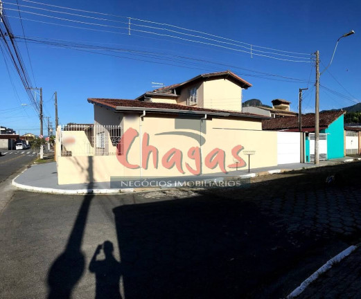 Imagem Sobrado com 4 Quartos à Venda, 264 m² em Centro - Caraguatatuba