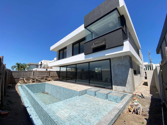 Imagem Casa com 5 Quartos à Venda, 426 m² em Xangri-lá