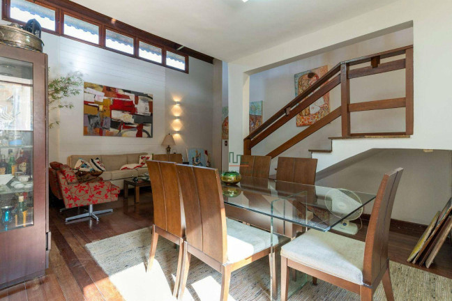 Imagem Casa com 3 Quartos à Venda, 300 m² em Itaipu - Niterói Imagem Casa com 3 Quartos à Venda, 300 m² em Itaipu - Niterói
