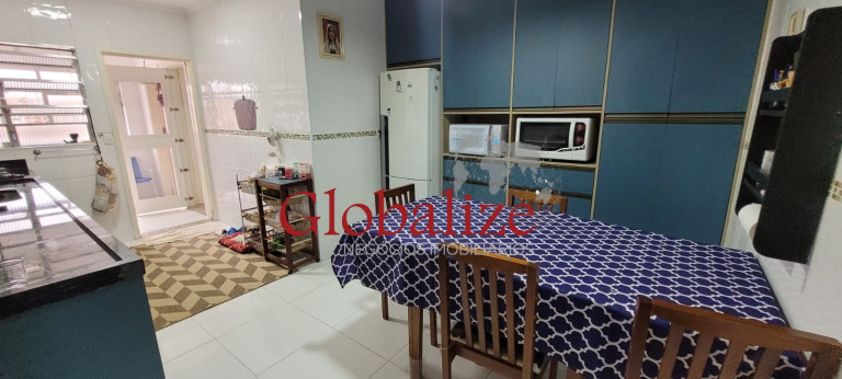 Imóvel com 2 Quartos à Venda, 132 m² em Campo Grande - Santos