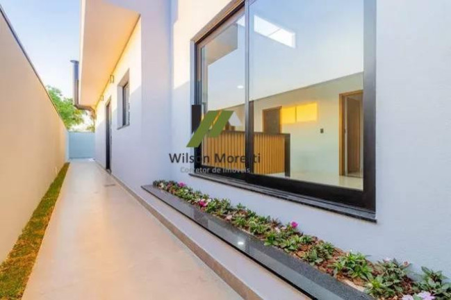 Imagem Casa de Condomínio com 3 Quartos à Venda, 205 m²