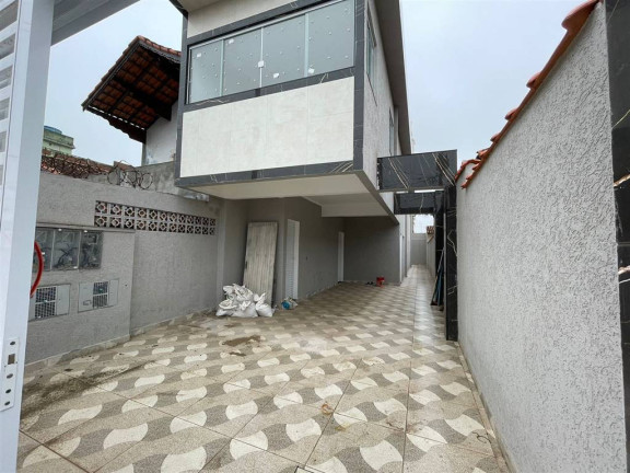 Casa com 3 Quartos à Venda,  em Maracanã - Praia Grande