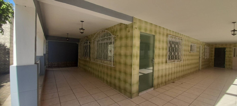 Imagem Casa com 4 Quartos à Venda, 220 m² em Bromélias - Timóteo