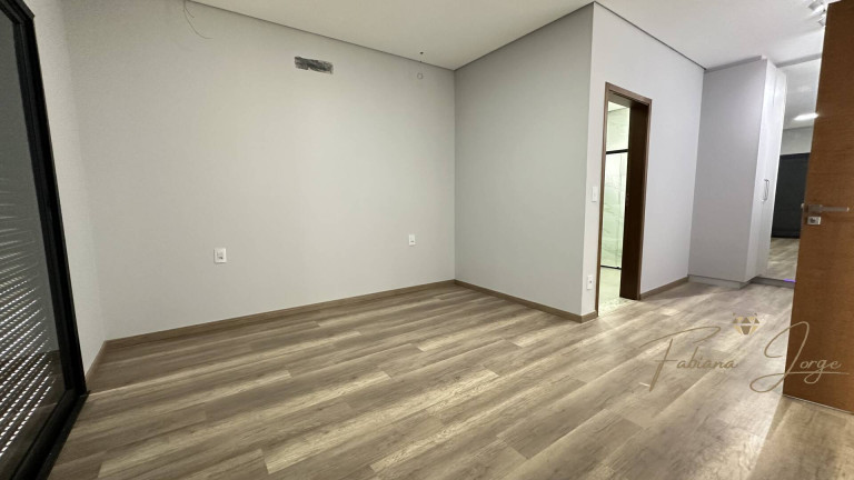 Imagem Casa com 3 Quartos à Venda, 232 m² em Pinheiro - Valinhos Imagem Casa com 3 Quartos à Venda, 232 m² em Pinheiro - Valinhos