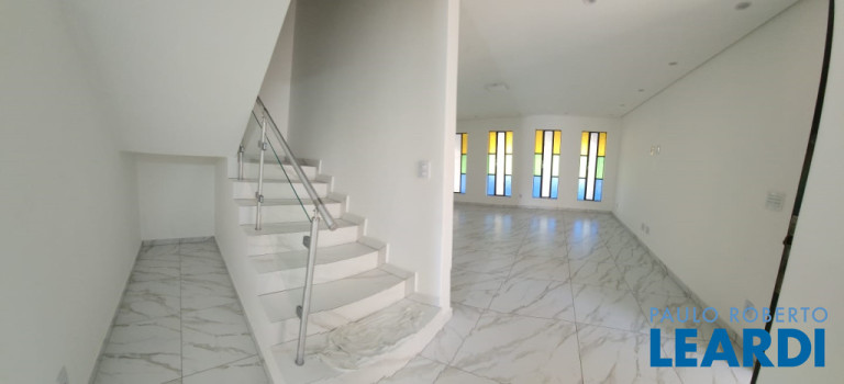 Imagem Casa com 3 Quartos à Venda, 264 m² em Vila Curuçá - Santo André