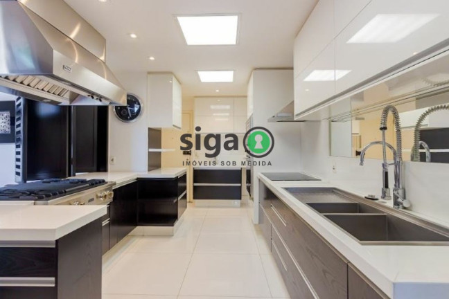 Imagem Apartamento com 3 Quartos à Venda, 190 m² em Campo Belo - São Paulo