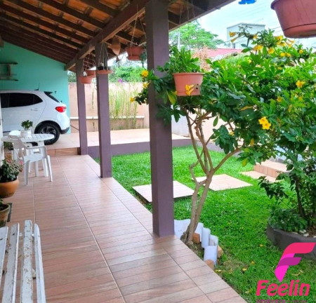 Imagem Casa com 4 Quartos à Venda, 150 m² em Rio Tavares - Florianópolis Imagem Casa com 4 Quartos à Venda, 150 m² em Rio Tavares - Florianópolis