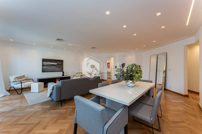 Imagem Apartamento com 2 Quartos à Venda, 143 m² em Itaim Bibi - São Paulo